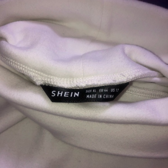 White turtle neck - Picture 2 of 2